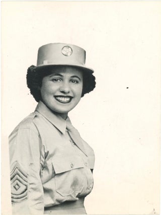 WOMEN in MILITARY UNIFORMS WWI & WWII 1910s-1980s PHOTO ARCHIVE