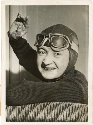 WOMEN PILOTS AVIATION 10 PRESS PHOTOGRAPHS 1928-1939
