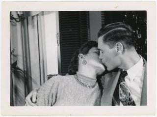 Item #24 COUPLE PASSIONATELY KISS VINTAGE SNAPSHOT PHOTO