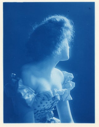 Item #262 STUNNING CYANOTYPE OF A WOMAN c. 1900 LARGE PHOTO #2