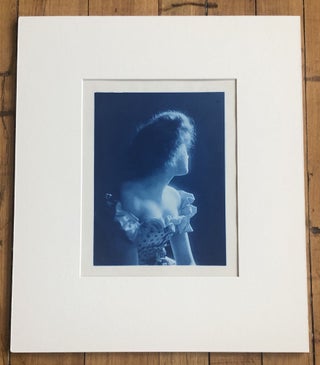 STUNNING CYANOTYPE OF A WOMAN c. 1900 LARGE PHOTO #2