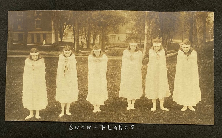 Item #678 DES MOINE IOWA WOMAN at HIGH SCHOOL & COLLEGE 1915-1923 PHOTO ALBUM